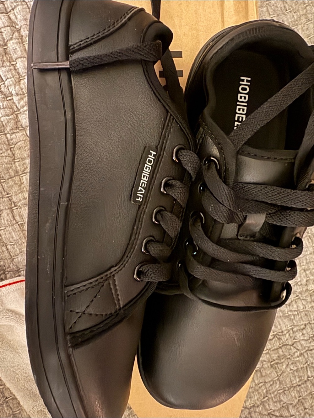 Woman’s Hobibear Black  Low-Top Lace-Up Sneakers size 39 8.5 unisex